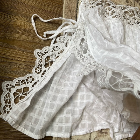 American Eagle Outfitters White Lace Camisole - Picture 4 of 10